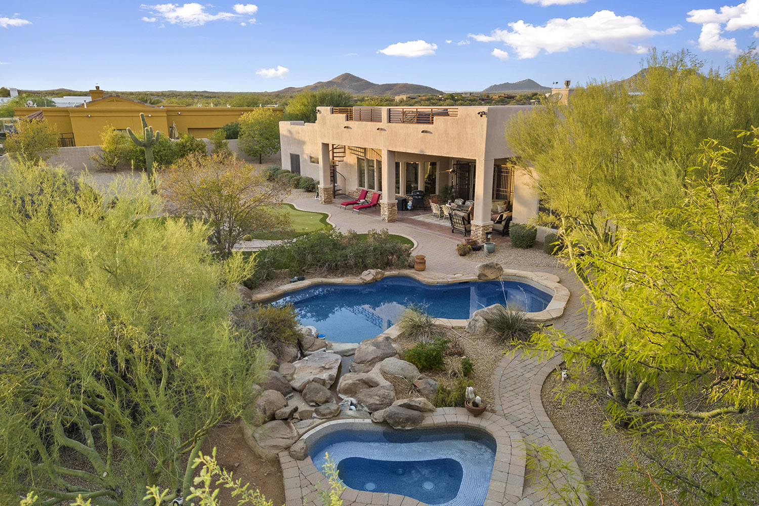 Old Town Scottsdale vacation homes near restaurants and nightlife